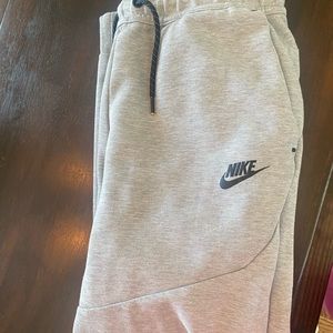 Nike bundle! Black and grey nike tech joggers
